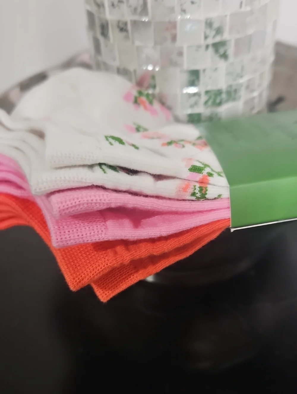kate spade 3 Pk Low-Cut Socks (White Floral, Pink & Orange) NWT